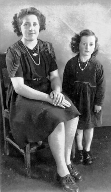 Jean & Violet